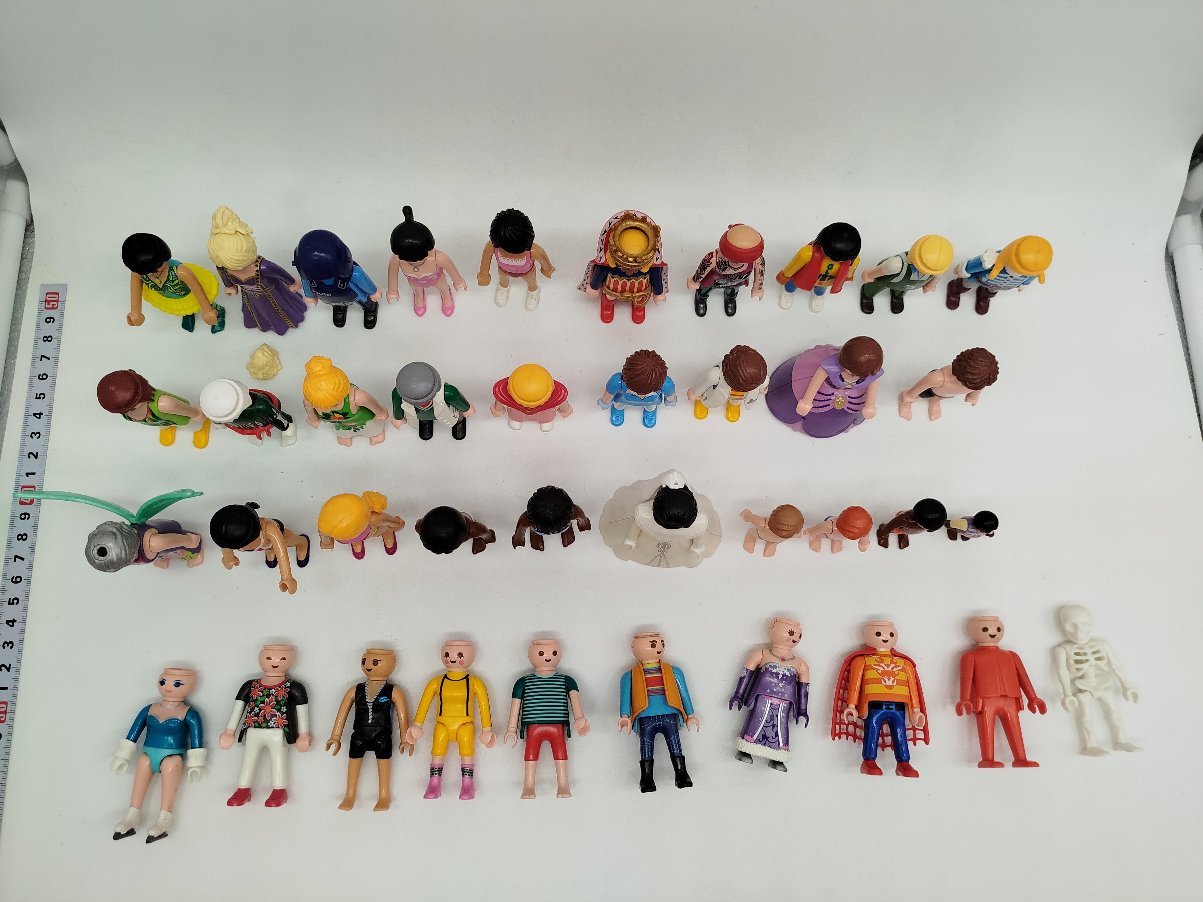 Playmobil Figuren - Set von 39 Figuren mit Zubehör
